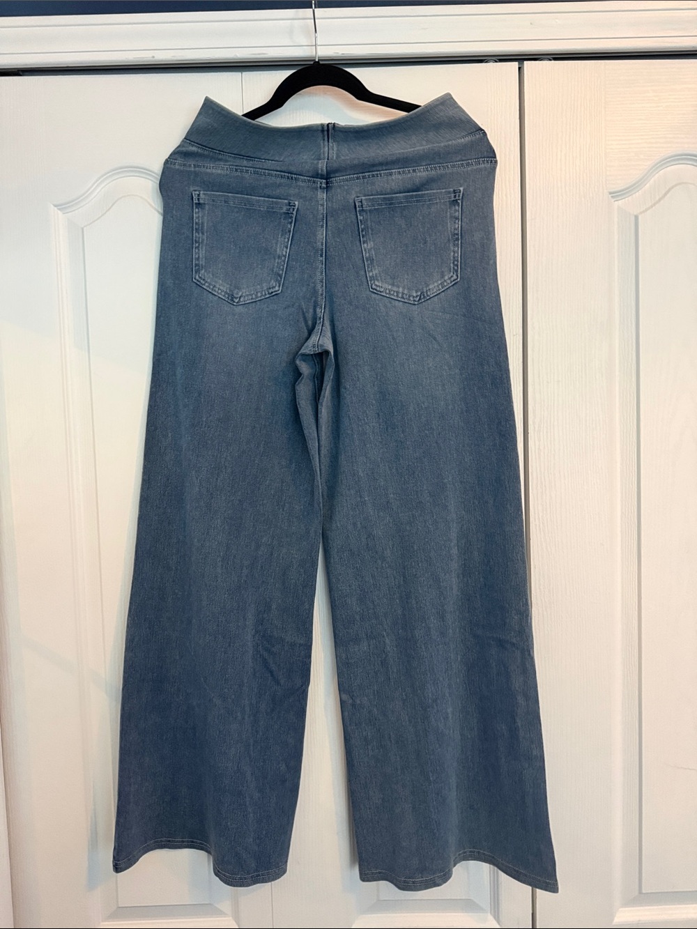HALARA Women's Wide-Leg Flare Jeans - Mid Blue - Medium Regular - Picture 2 of 3